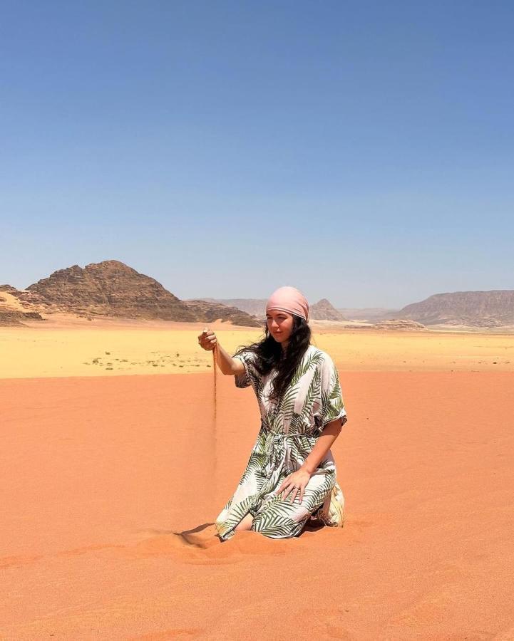 Wadi Rum Rose Luxury Camp Exterior photo