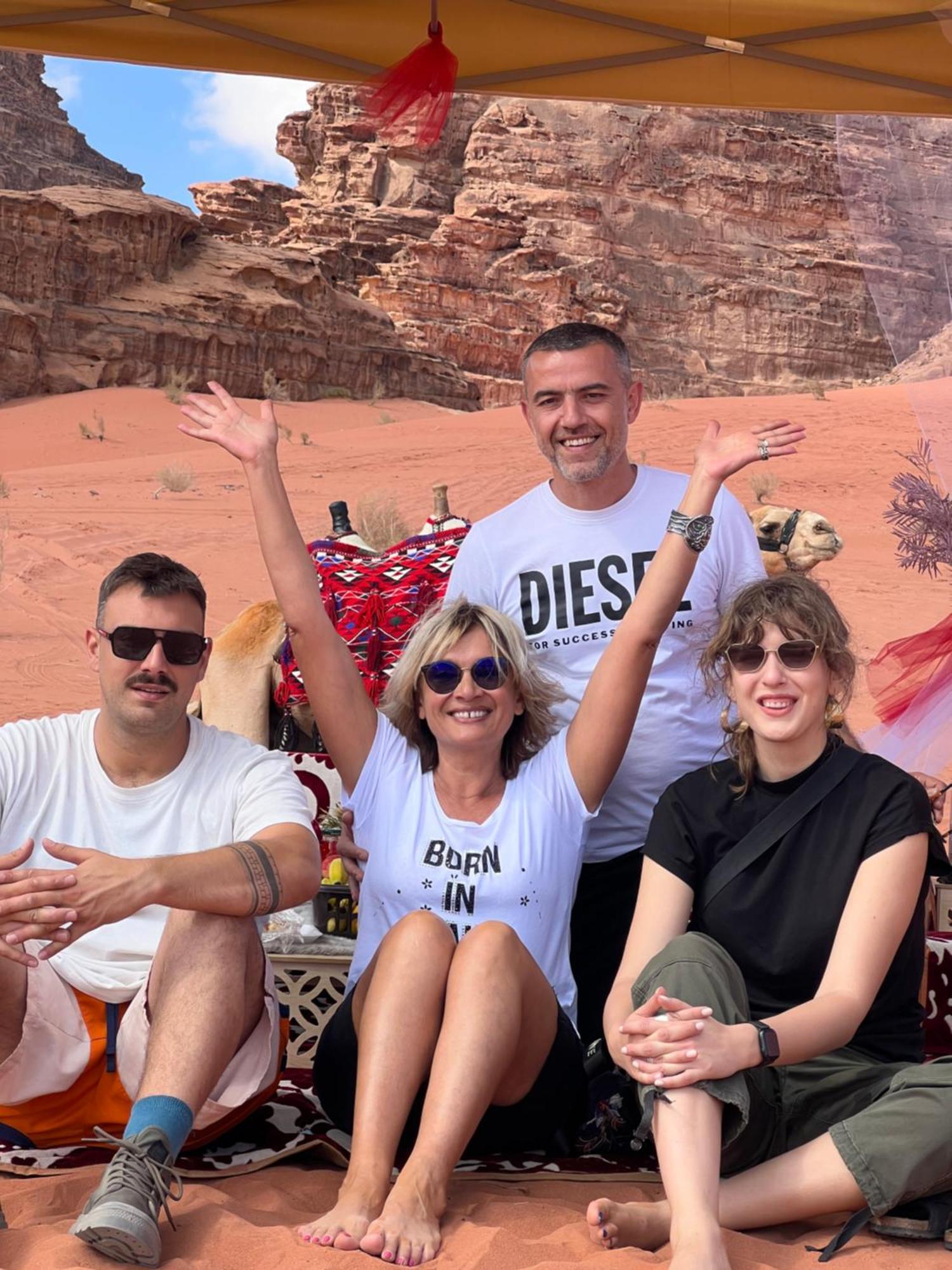 Wadi Rum Rose Luxury Camp Exterior photo