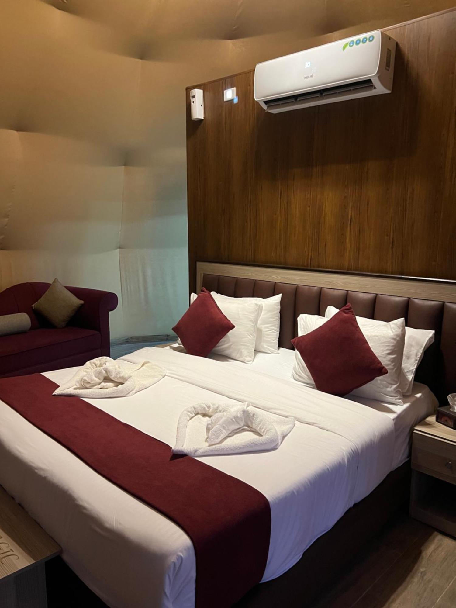 Wadi Rum Rose Luxury Camp Exterior photo